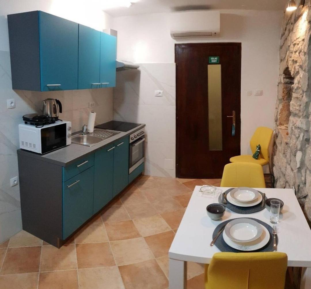Appartamento House Batisacco Rovigno Esterno foto