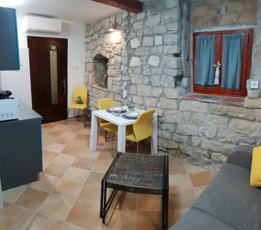 Appartamento House Batisacco Rovigno Esterno foto