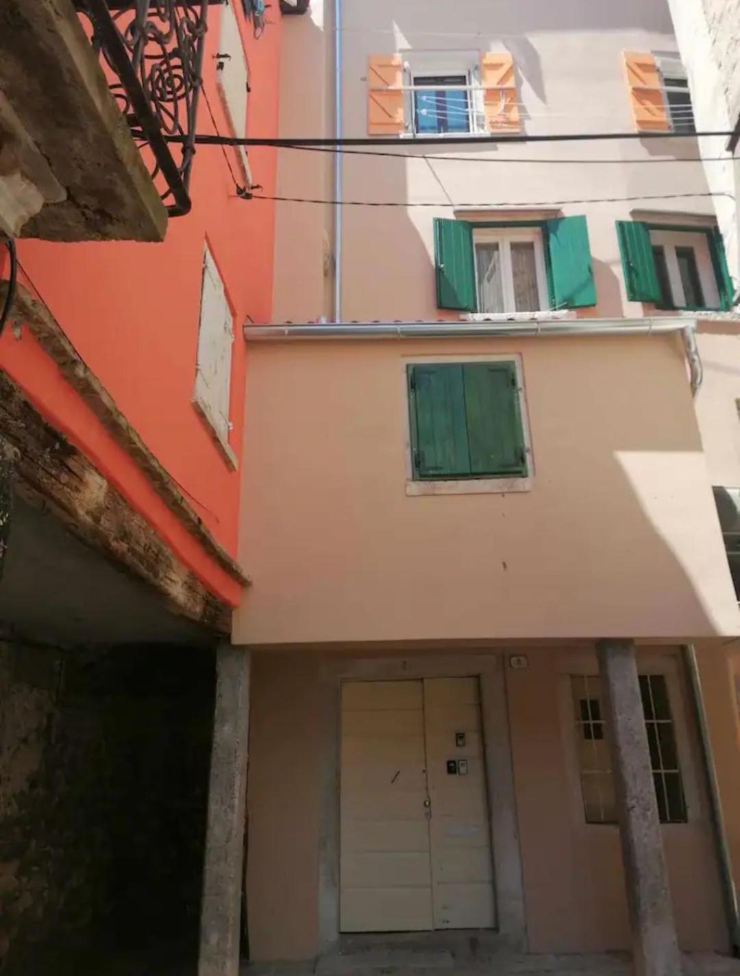 Appartamento House Batisacco Rovigno Esterno foto